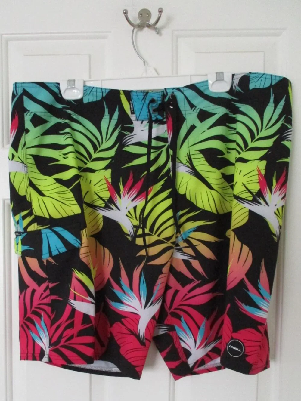 O'Neill Mens Multicolor Floral Stretch Swim Board Short w/Cargo NWOT - Size 40W